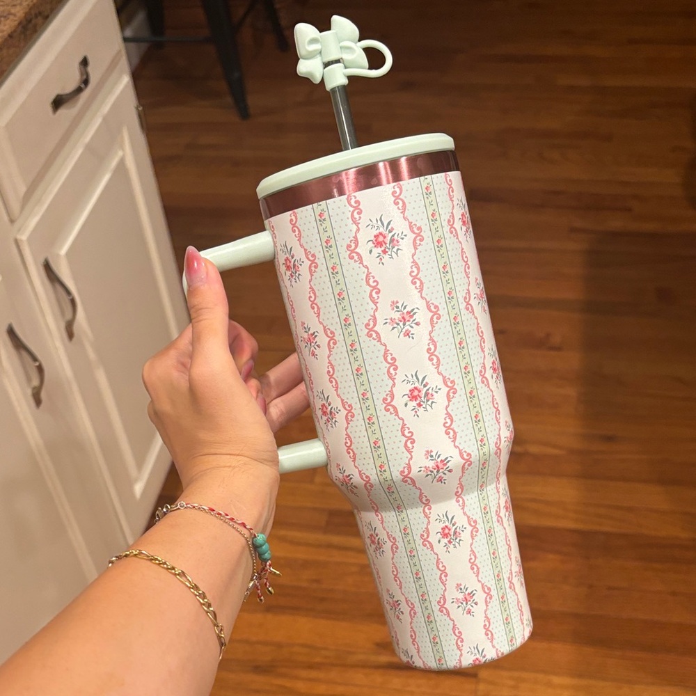 Hydrapeak love shack fancy water cup